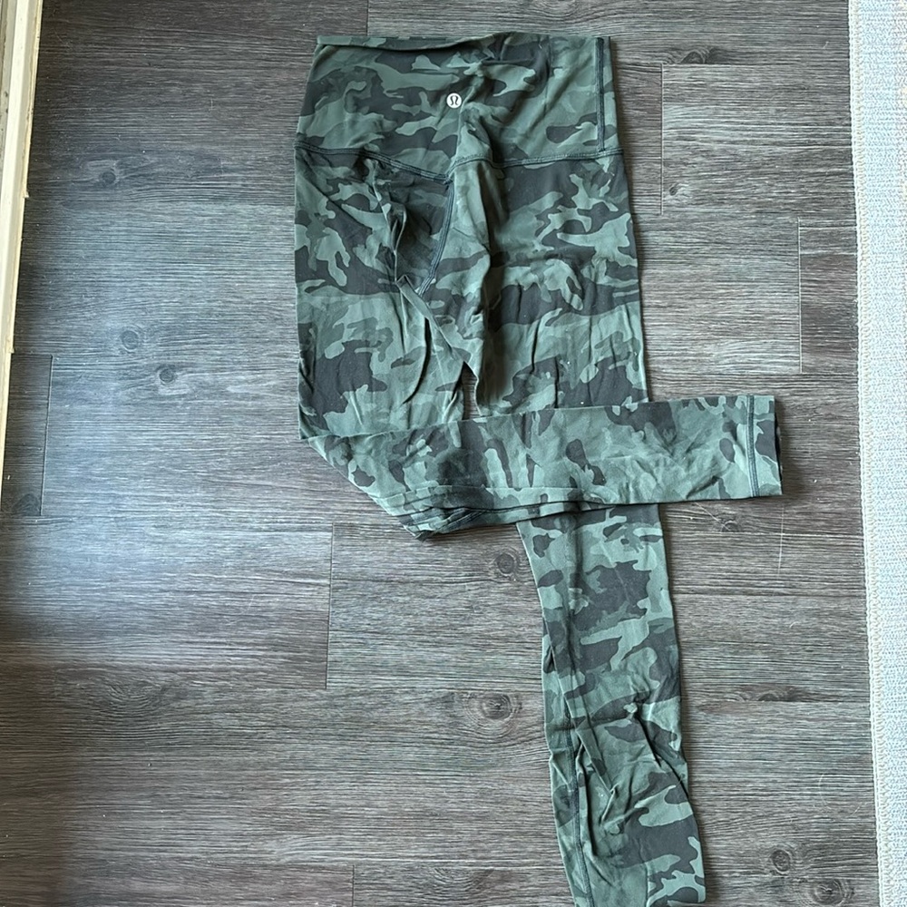 Lululemon Camo Align Leggings